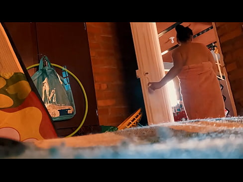 ❤️ Амакам аз паси ман ба душ меояд, вақте ки ман душ мегирам, ӯ маро трахтор мекунад. ❤ Порнои мақъад дар tg.hdporn24.ru